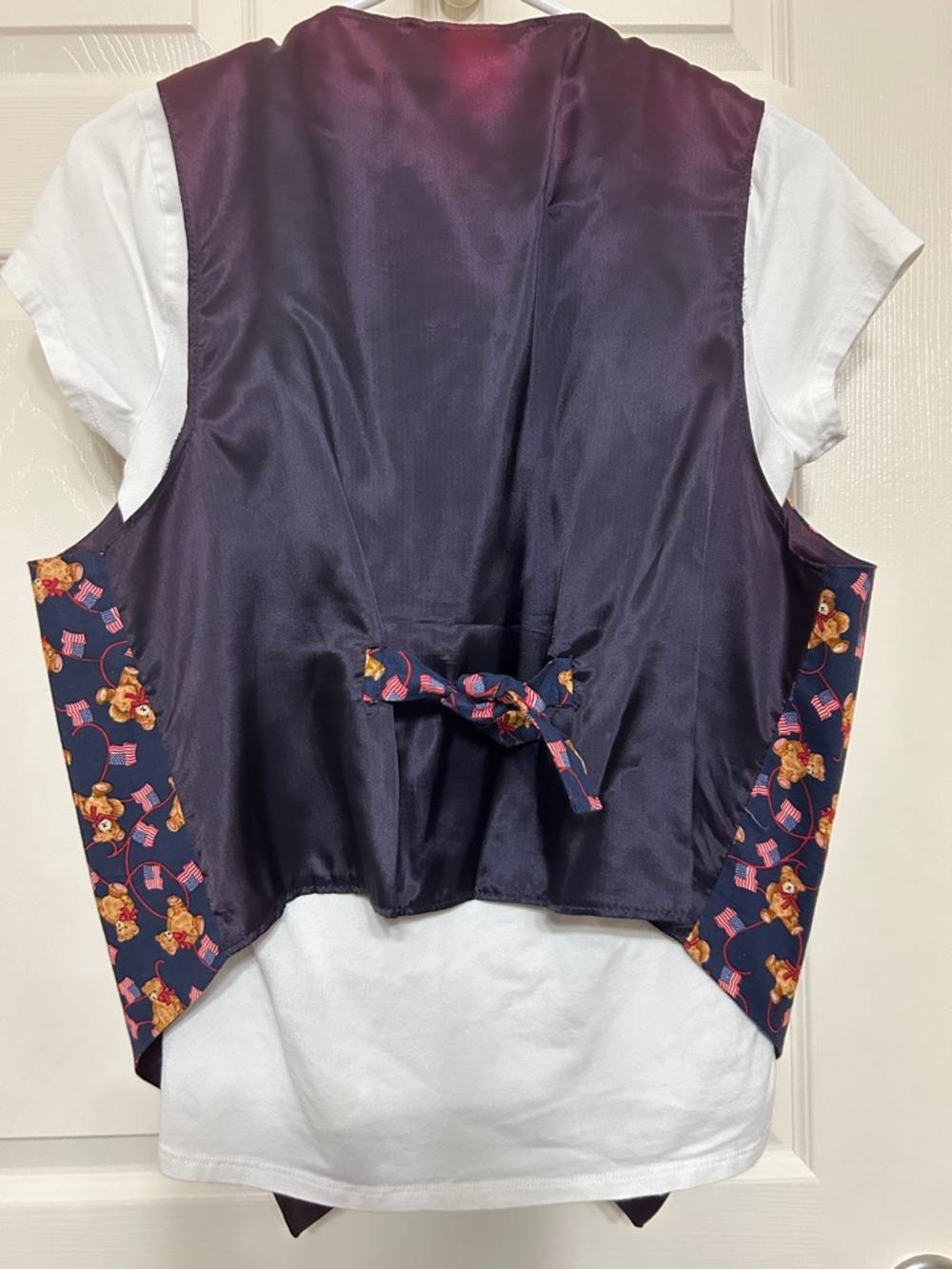 111 Main Teddy Bear American Flag Print Vest Vintage bundle w Tee Shirt and Pin - Picture 12 of 13